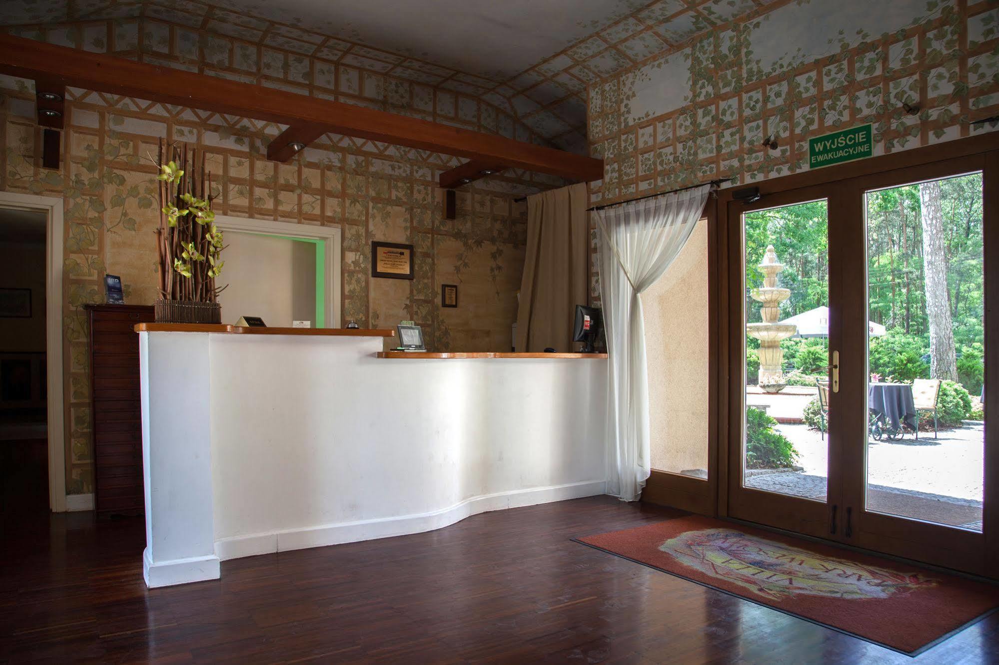 Villa Toscana Warszawa 외부 사진