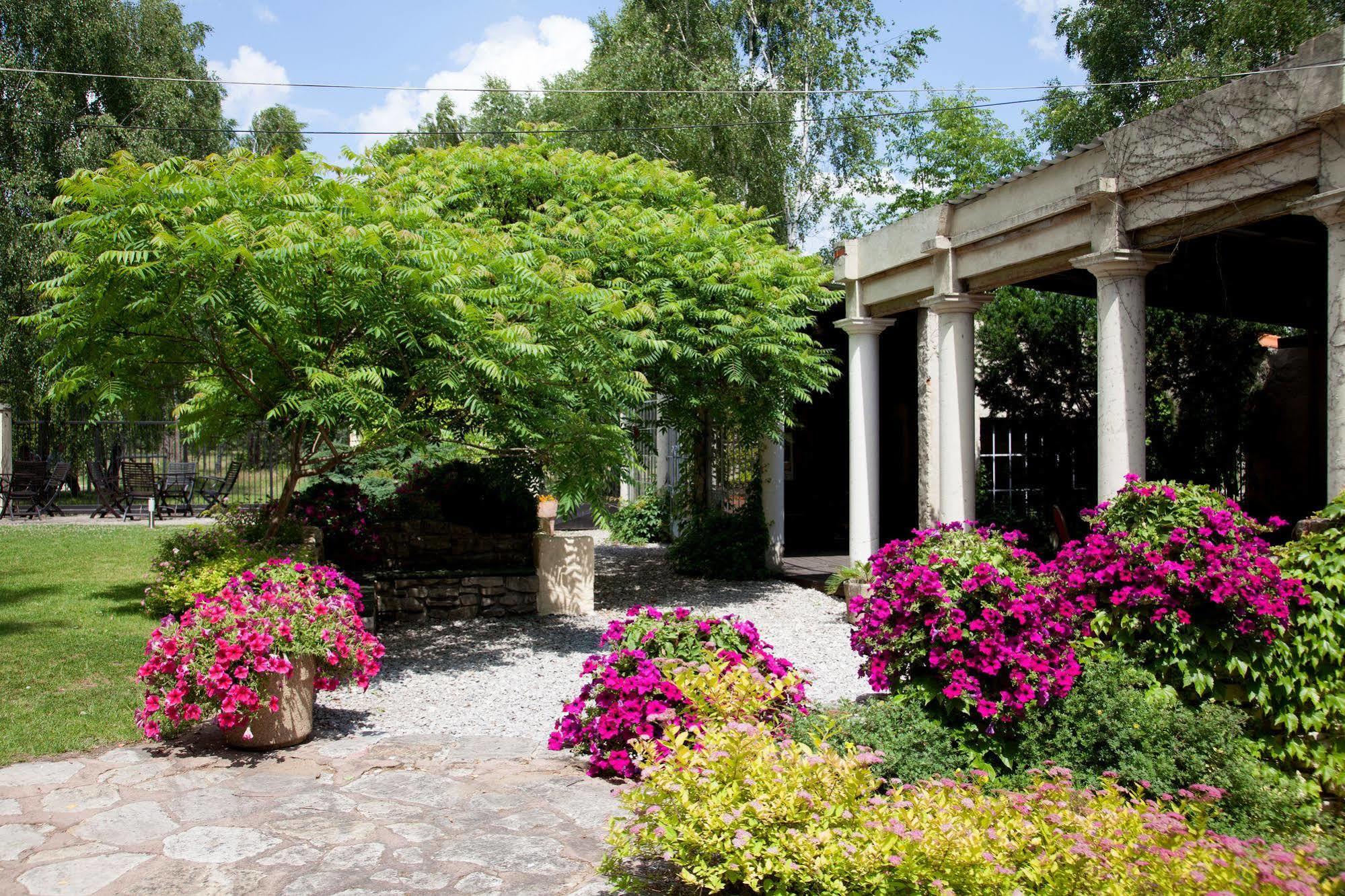 Villa Toscana Warszawa 외부 사진
